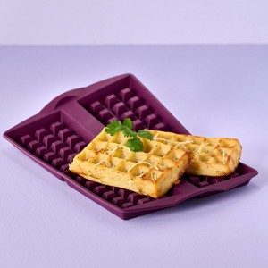 Tupperware Silicone Waffle Form Baking | NEH-205893